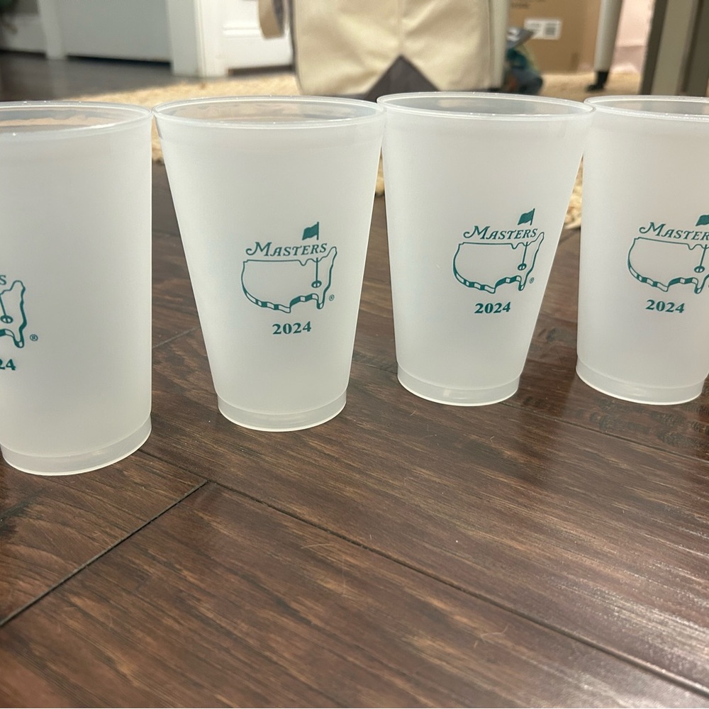 Masters cups set of 4